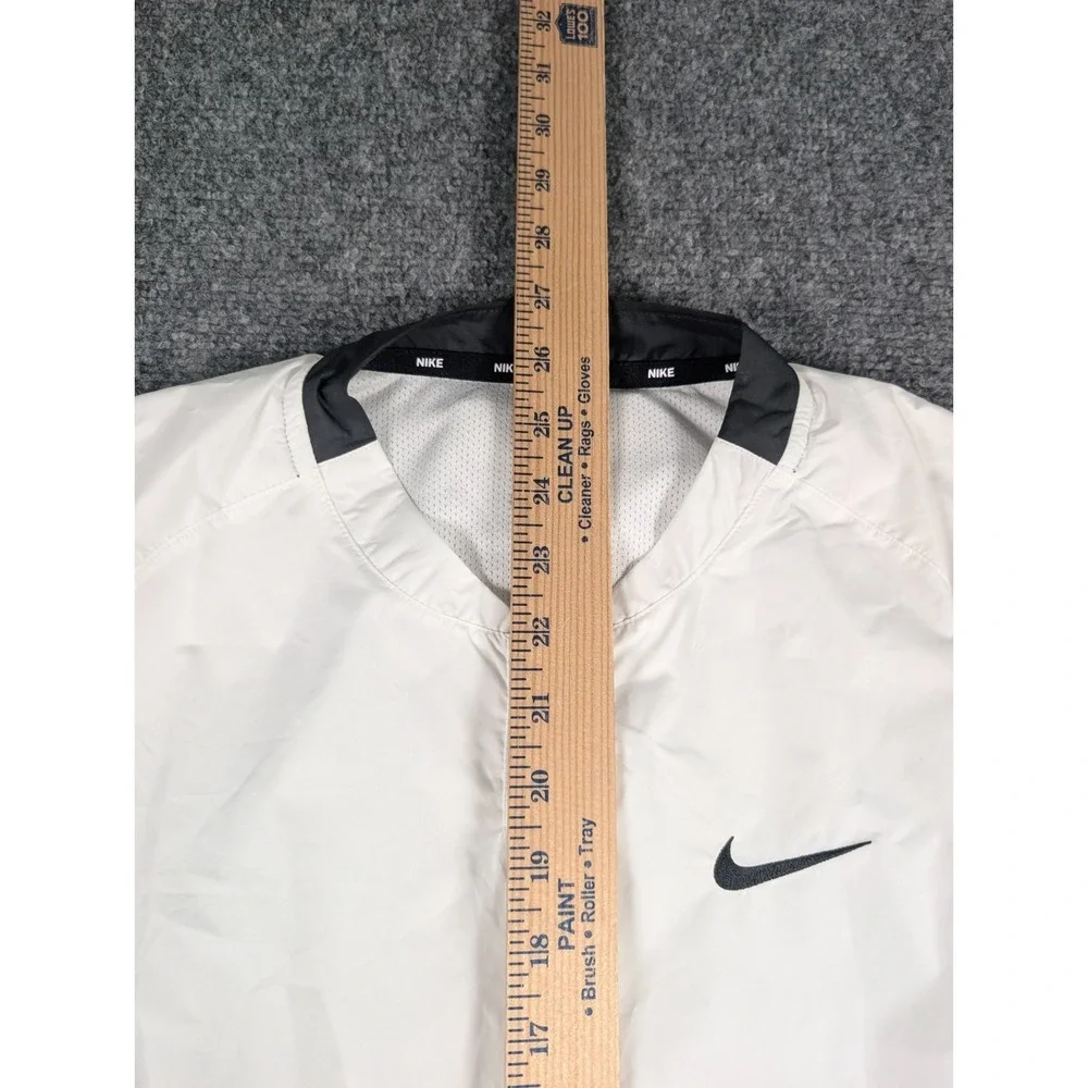 Nike Softball Short Sleeve Lighweight Windshirt Womens Small White‎ NWT